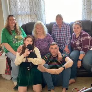 Meet your Posher, Beverly